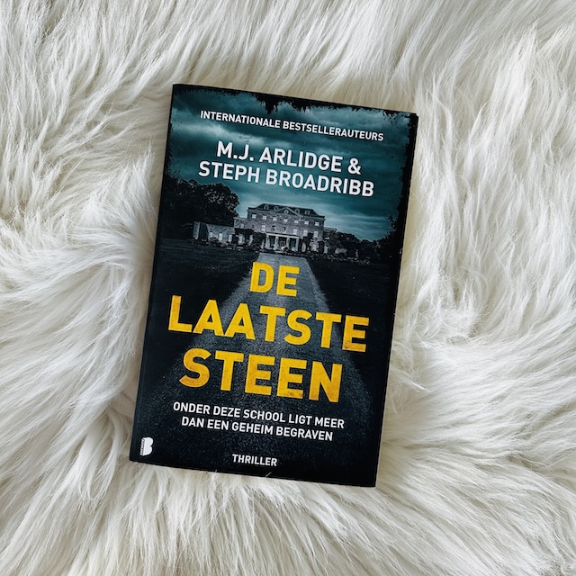 De laatste steen - Arlidge & Broadribb