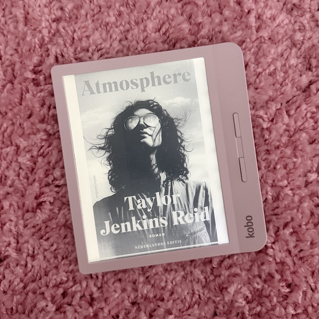 Atmosphere - Taylor Jenkins Reid